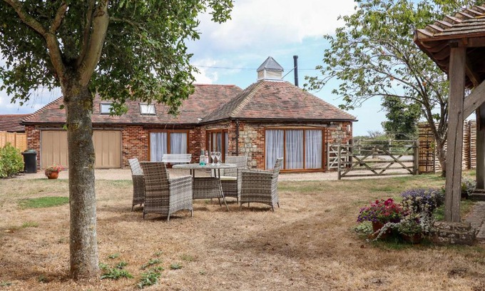 St Mary's Bay Casa | Baa Lamb Cottage
