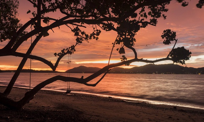 Koh Lon Complejo | Baan Mai Beachfront Phuket Lone Island