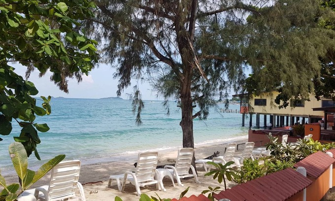Rayong Hotel | Baan Prakaikaew Resort