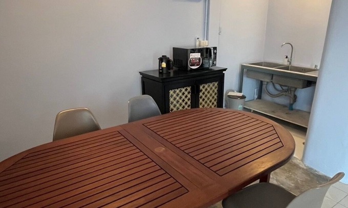 Khlong Chak Phra Apartamento | Baan saen saran residence
