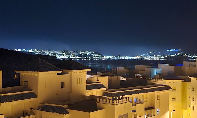 Fnideq Apartamento | Bab Sebta residence with swimming pool, Sebta city and sea view