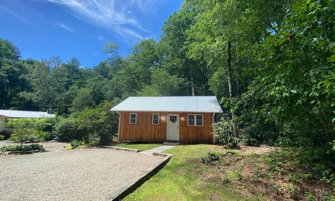 Lake Sequoyah Casa | Baby Bear's Den, Tiny Paradise