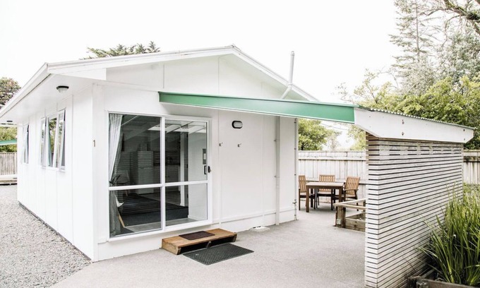 Palliser Bay Cabaña | Bach 1 - Loburn Bach Accommodation, in the Lake Ferry Village