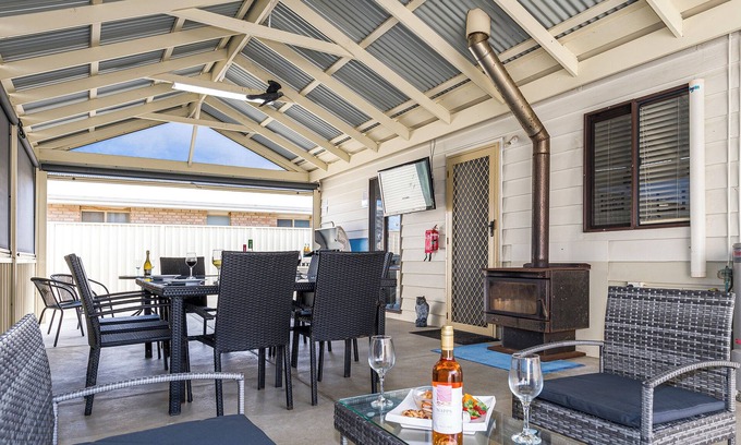 Lancelin Casa | Back Beach In - Coastal Comfort at its best.