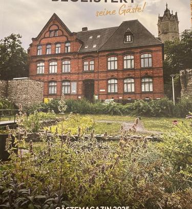 Pellenz Apartamento | back to school (rote Schule)
