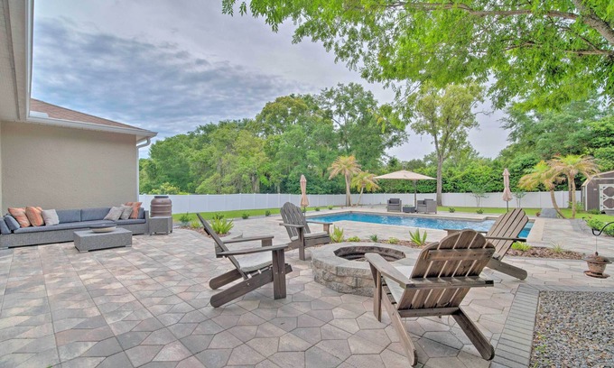 Crystal River Casa | Backyard Oasis w/ Pool: Airy Crystal River Retreat