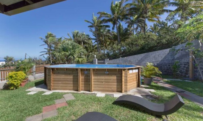 Grande Anse Chalet De Esquí | Badamier house with above-ground pool