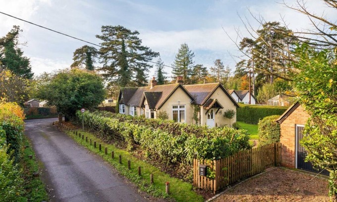 Henley-on-Thames Casa | Badgemore Cottage - From 250 Per Night