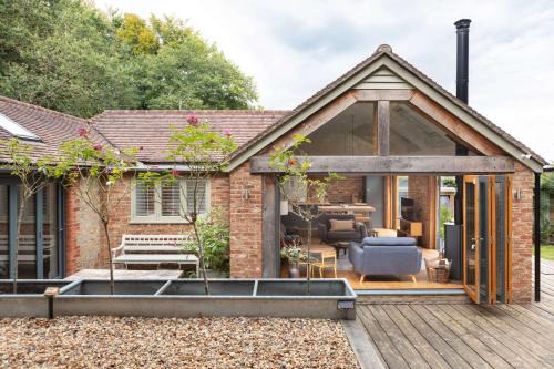 Pulborough Casa | Badgers Cottage The Butler Collection