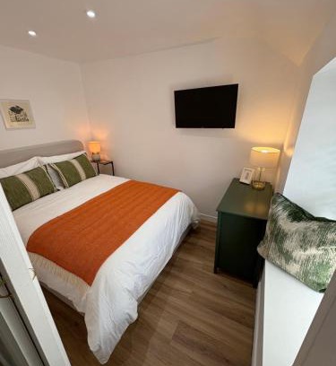 St Ives Casa | Bagnalls Cottage, A newly renovated cottage in the heart of the Downalong, St Ives moments from the harbour beach