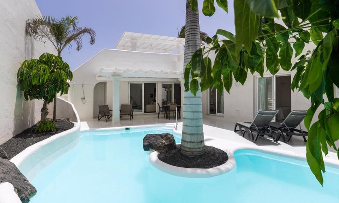 Geafond Villa | Bahiazul Villas Corralejo by Vreagestion