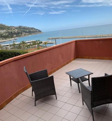 San Lorenzo al Mare Casa | Baia dei Gabbiani