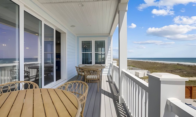 Windy Hill Casa | Bailey's Lighthhouse