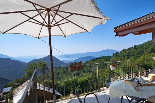 Intragna Casa | Baita Gabriele con Terrazzo e Vista Lago per 4 Persone