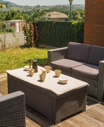Miengo Apartamento | Bajo con jardines cerca de la playa