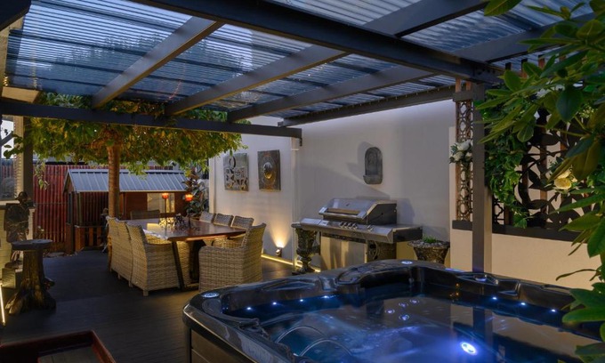 New Town Casa | Bakers Retreat