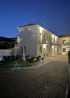 Verano Brianza Cama Y Desayuno | Bala Dream House