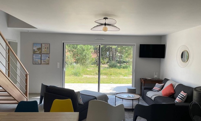 Hardelot-Plage Villa | "Balade au bord de Mer" accommodation in a small condominium for 9 people