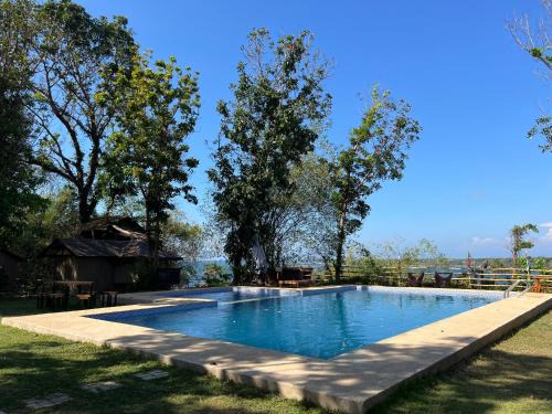 Bolinao Complejo | Balai sa Bundok