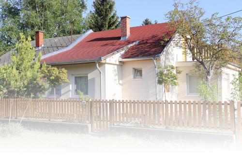 Balatonmariafurdo Apartamento | Balaton Holiday Home