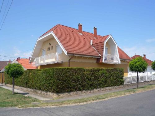 Balatonlelle Apartamento | Balatonlelle Two-Bedroom Apartment 1