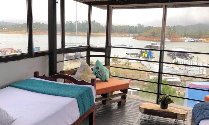 Guatape Hotel | Balcones del lago