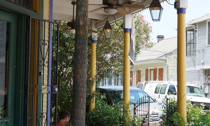 Faubourg Marigny Cama Y Desayuno | Balcony Guest House