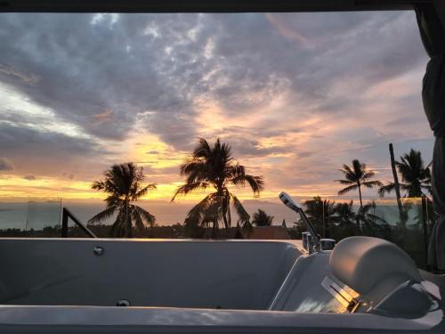 Na Thon Casa | Balcony on the sea