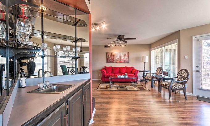 Lake Hamilton Apartamento | Balcony, Pool & Hot Tub: Cozy Condo in Arkansas!
