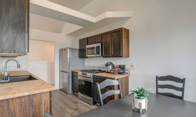 Idaho Falls Apartamento | Balcony & Stunning Views: Airy Apt in Idaho Falls