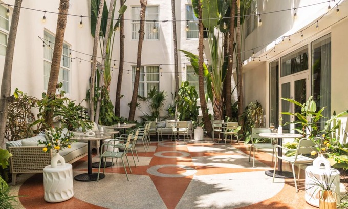 South Pointe Hotel | Balfour Miami Beach a Morgan’s Original