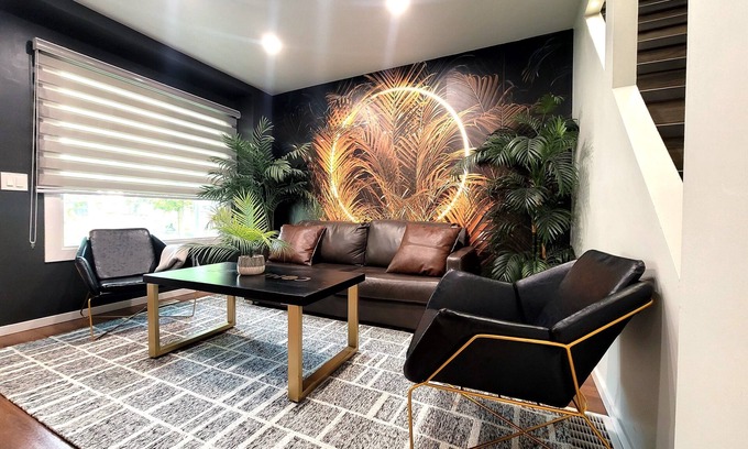 Winnipeg Casa | Bali-Peg Luxury Accommodation