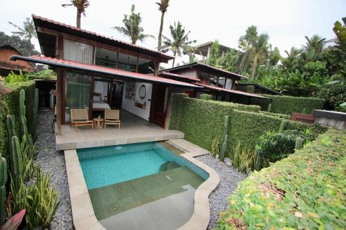 Suraberata Villa | Balian Surf and Sand