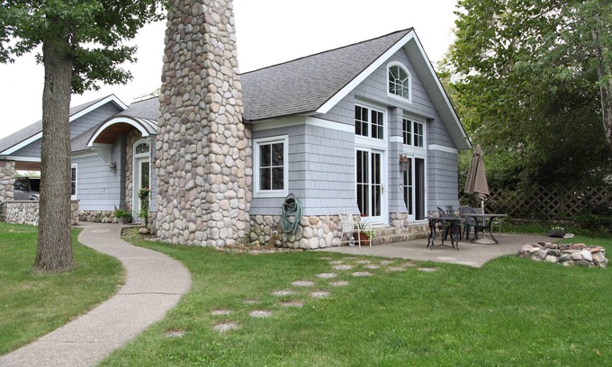 Culver Cabaña | Bola Family Guest Cottage