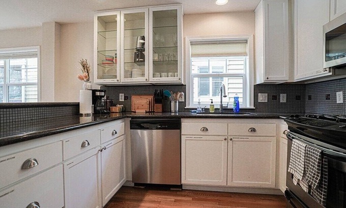 Old Ballard Casa | Ballard's Townhome with office & walk score 98