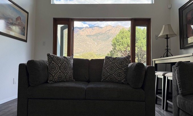 Sandia Heights South Casa | Balloon Fiesta Lair 3 Bedroom recently renovated Townhome.