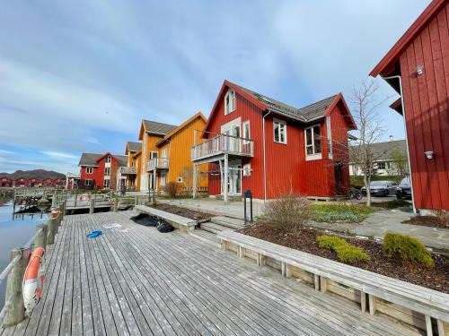 Ballstad Casa | Ballstad Delicate Ocean Front House - Rorbu style