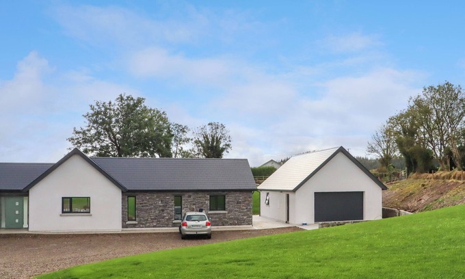 Dungarvan Cabaña | BALLYCONNERY BLISS, family friendly in Dungarvan, County Waterford