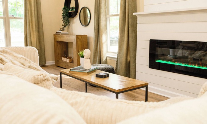 Downtown Baltimore Casa | Baltimore Cozy & Renovated Townhome, Oriole Park /Ravens/Casino + Free Parking