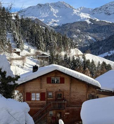 Peist Apartamento | Bambi Lodge Ferienwohnung auf knapp 1400 m nahe Arosa