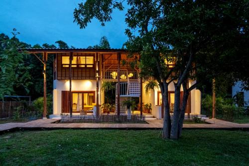 San Kamphaeng Cama Y Desayuno | Bamboo Nest at SangGaDee Space