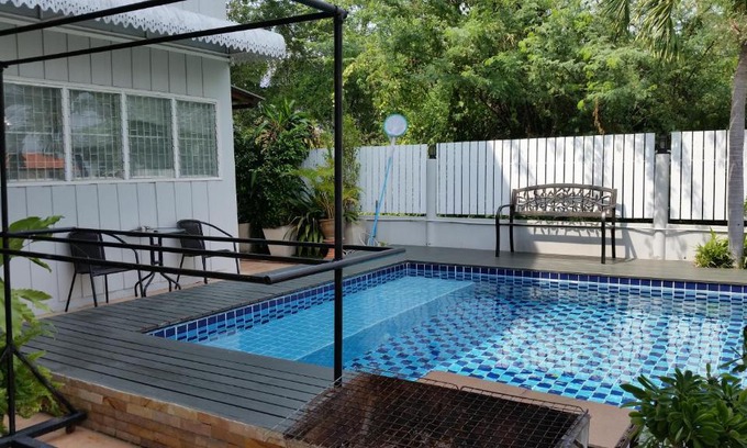 Hat Chao Samran Casa | Ban Par Plern