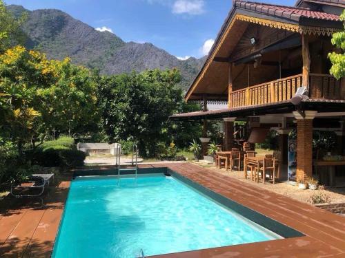 Vang Vieng Cama Y Desayuno | Ban Villa PhaSouk