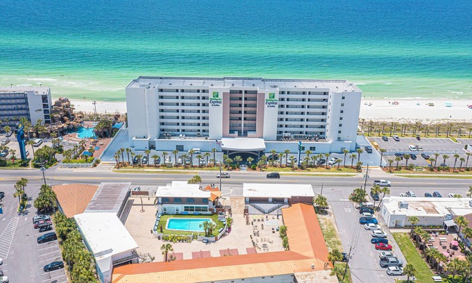 Panama City Beach Hotel | Banana Peel Lodge
