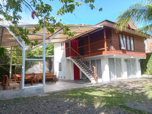 Banda Aceh Casa | Banda Aceh Batoh Homestay - private - fits up to 8 persons