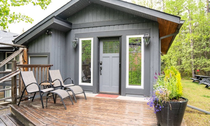 Banff Apartamento | Banff's Finest Guest Studio!