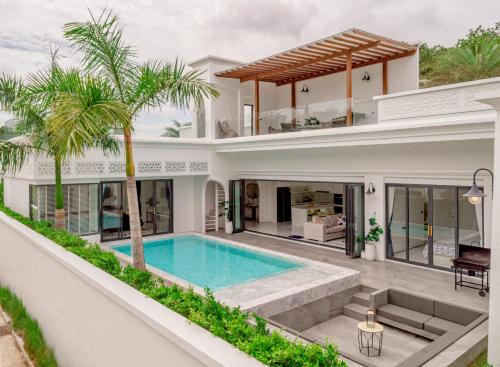 Si Sunthon Villa | Bang Tao Villa - Menara Hill