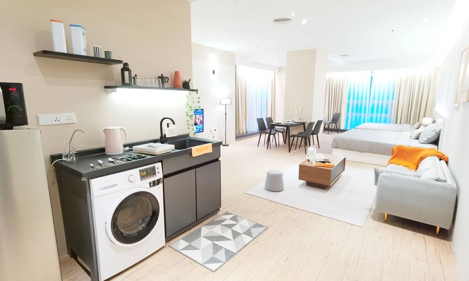 Taman Bukit Pantai Apartamento | Bangsar Trade Centre Premier Suites