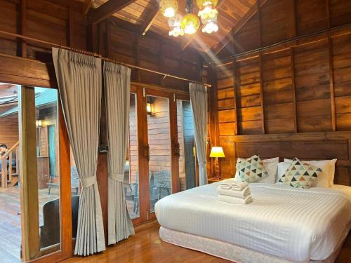 Phrae Casa | Bann Rai I Na