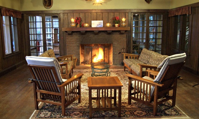 Two Harbors Casa | Banning House Lodge